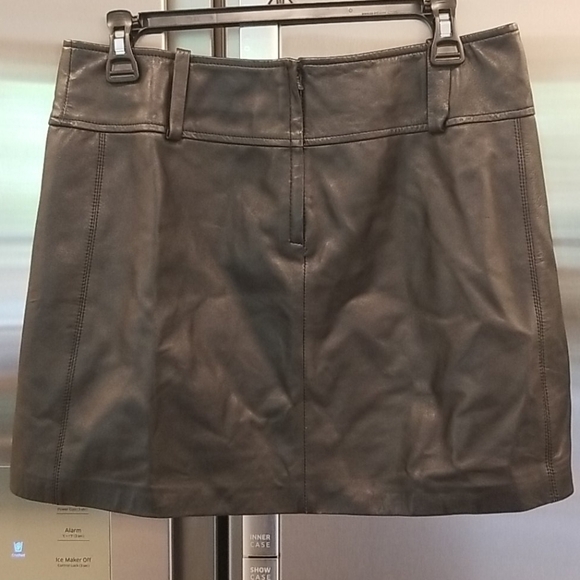 💕BEBE💕 Black Leather Mini Skirt - Picture 2 of 5